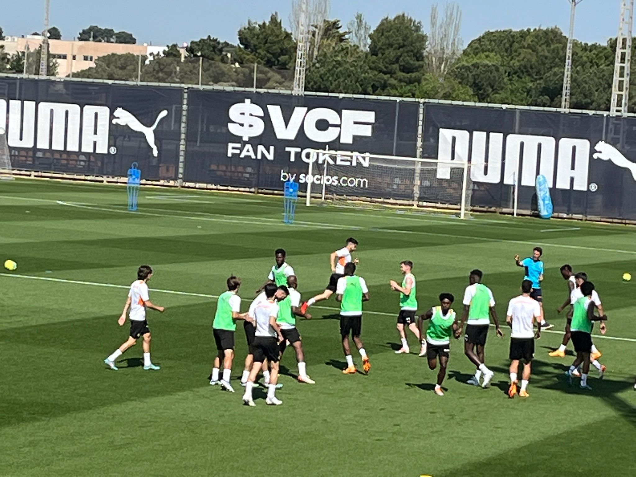  Entrenamiento del Valencia CF sin Guedes