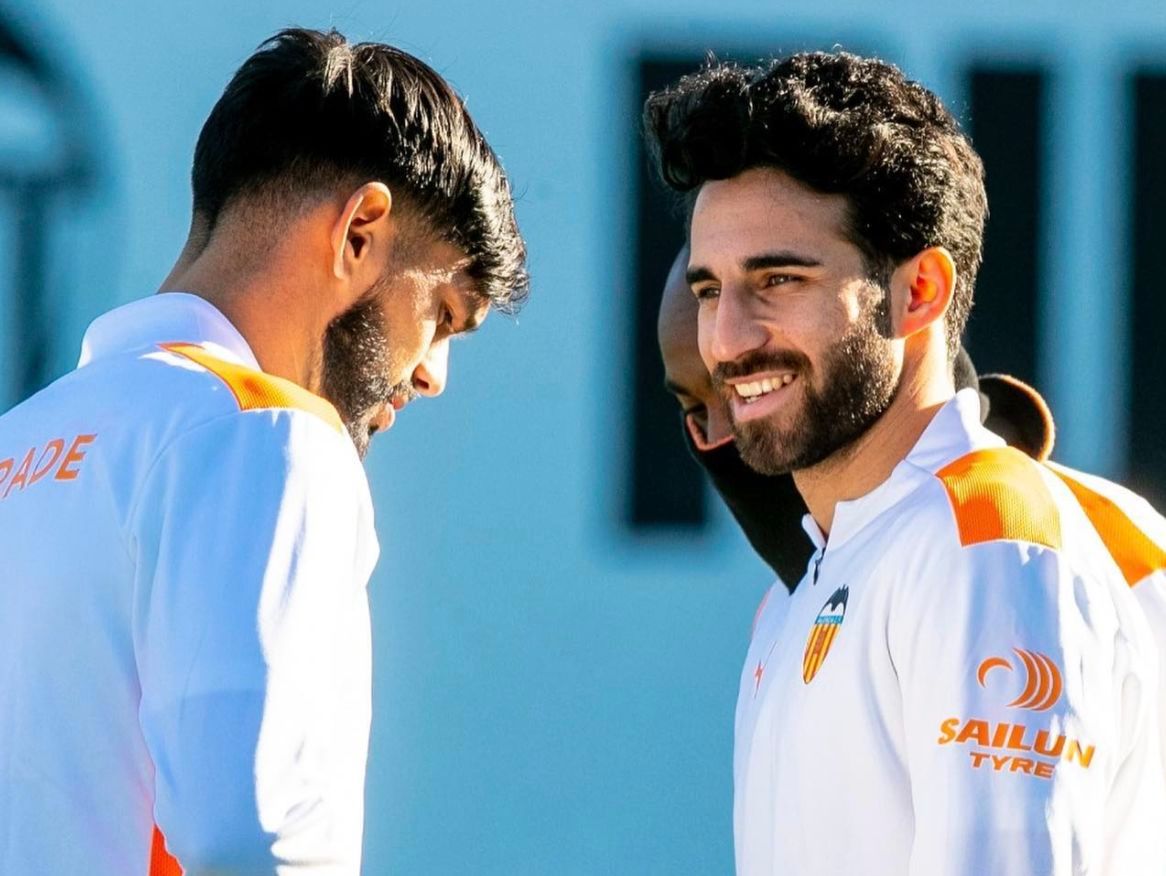 Eray Cömert y Alderete estuvieron en Paterna con Gayà