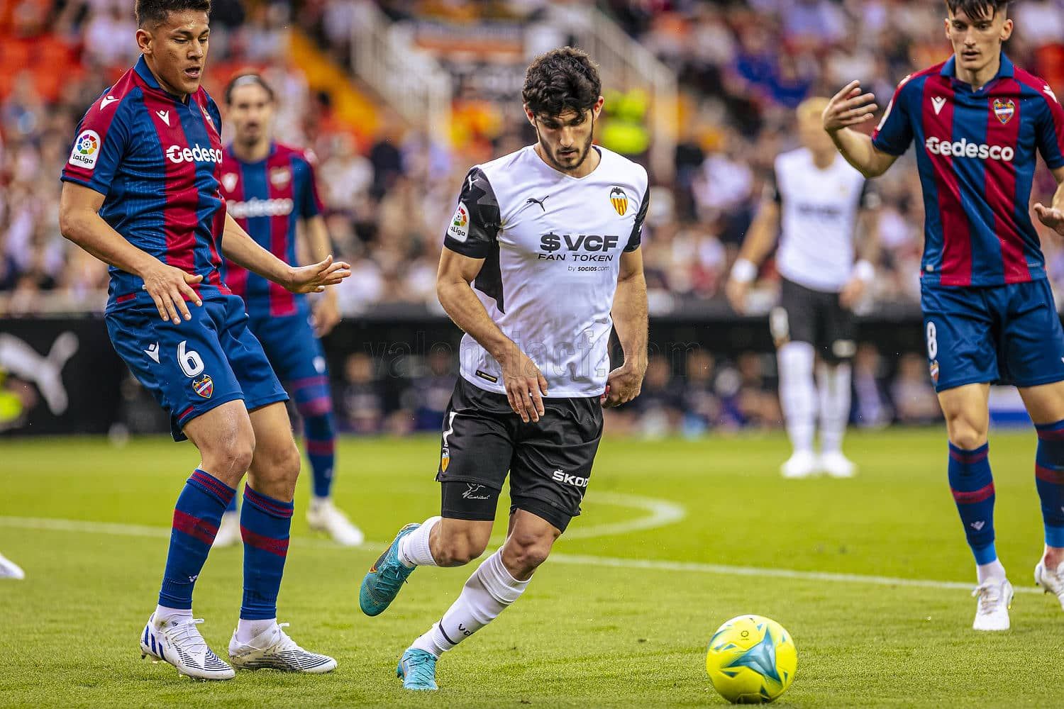  Guedes en el Valencia-Levante