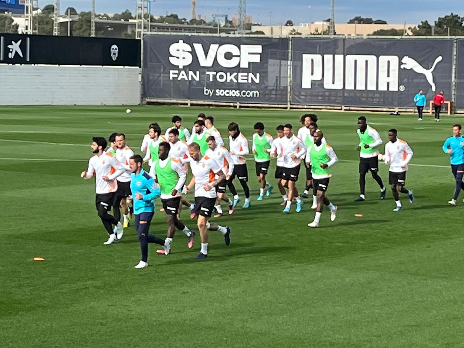 Gabriel Paulista vuelve al grupo, Giorgi es baja en el Valencia