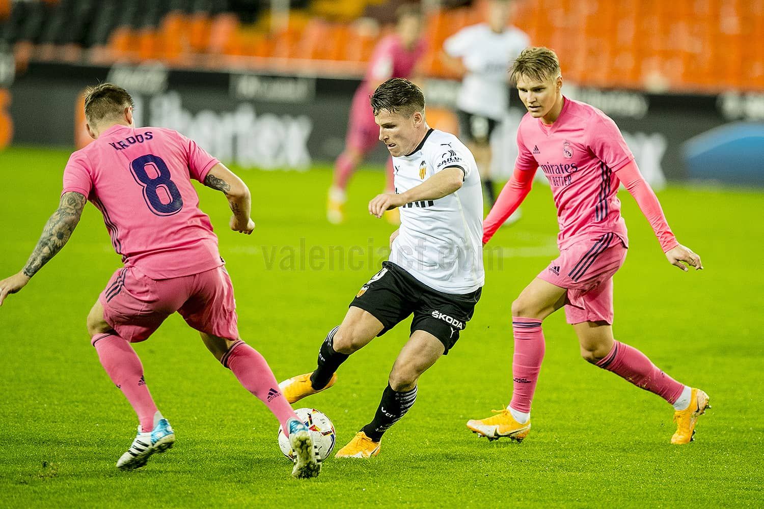  ¿Con la Superliga se repetirá un Valencia-Real Madrid?. (Valencia CF)