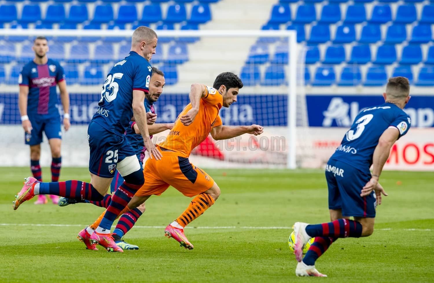  Guedes en el Huesca-Valencia