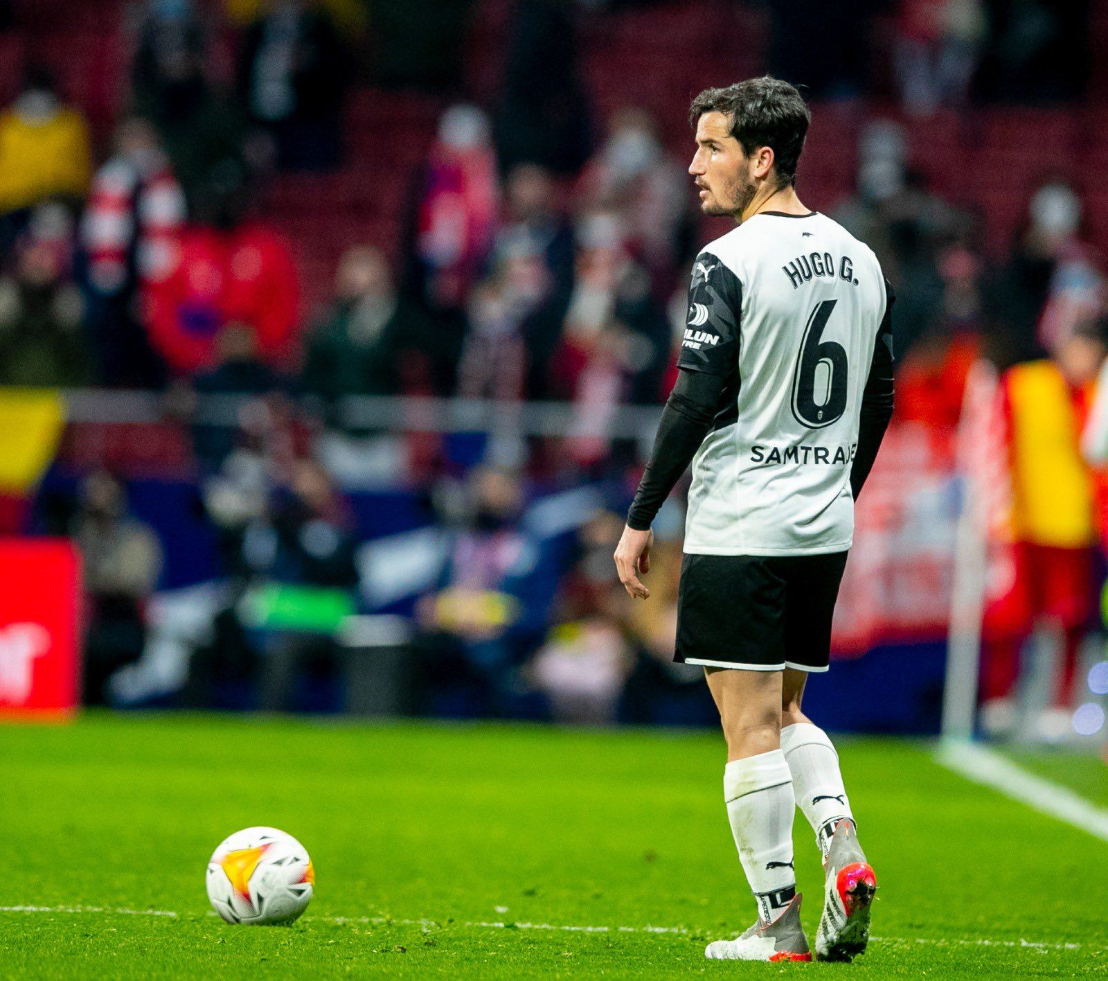  Hugo Guillamón en el partido frente al Atlético de Madrid en el Wanda Metropolitano.