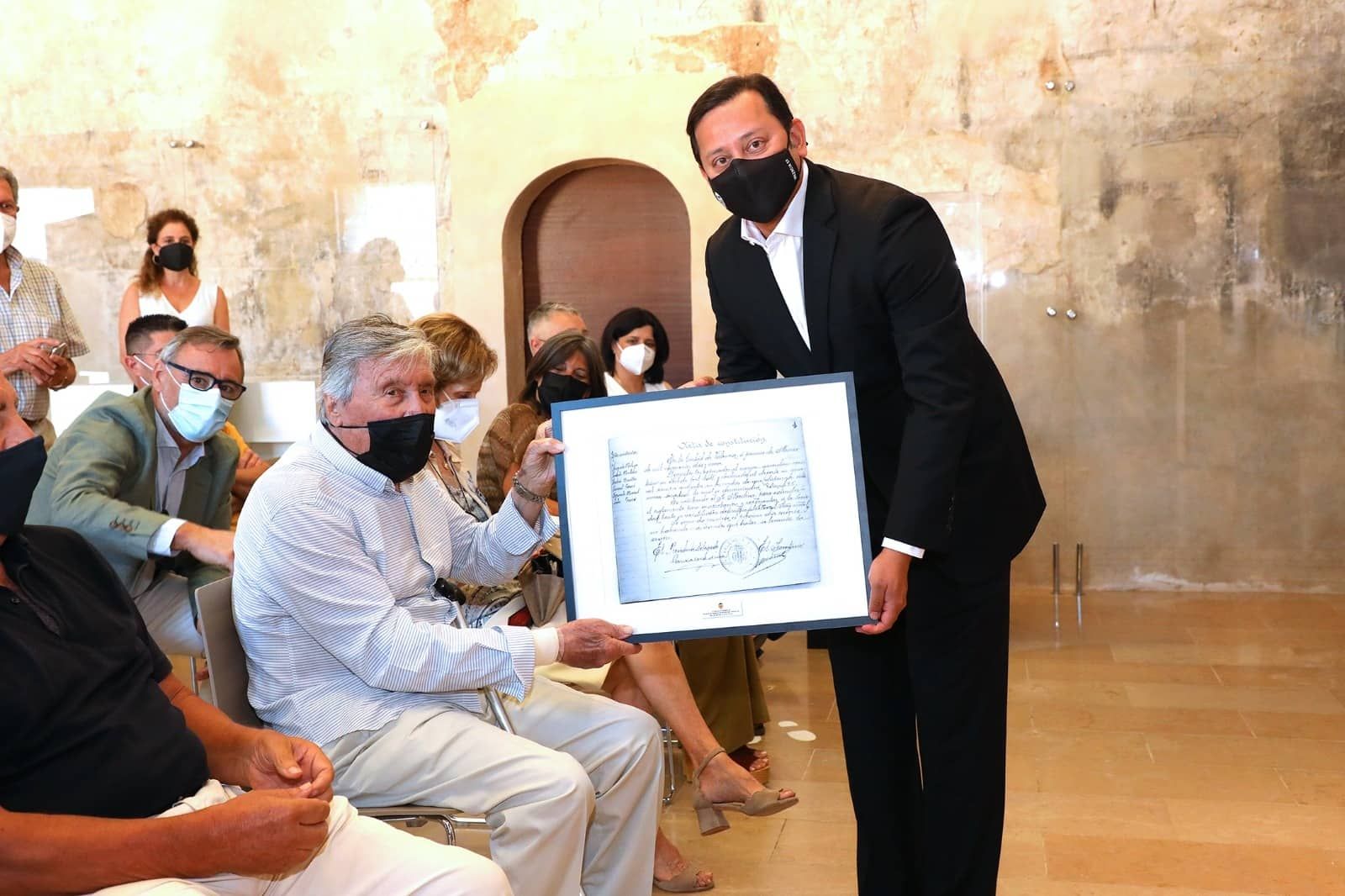  Homenaje