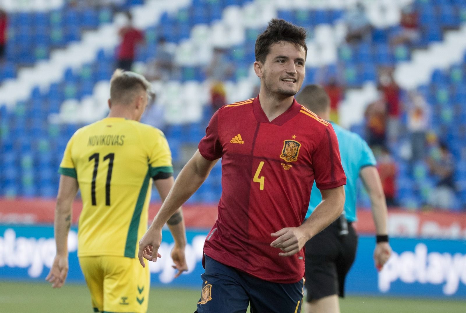 Hugo Guillamón debuta con España