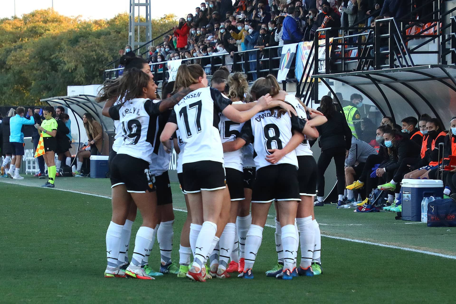 El VCF Femenino vence al Levante.jpg