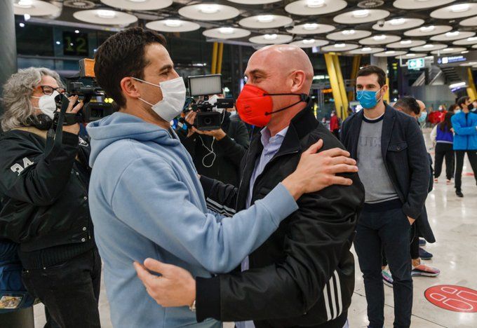  Jorge López fue recibido por Luis Rubiales.