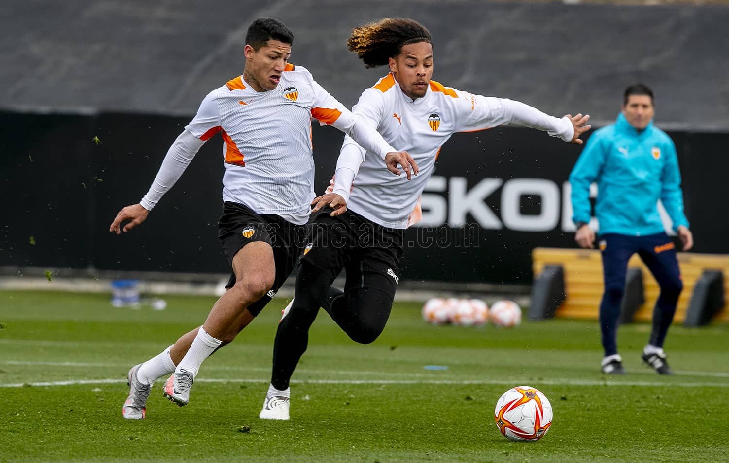  Koba y Marcos André, entrenamiento del Valencia CF