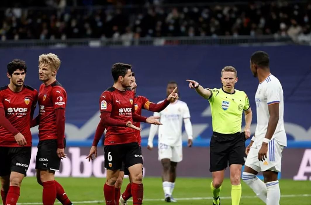  El penalti que hizo al Valencia CF echar mano del símil de La Casa de Papel