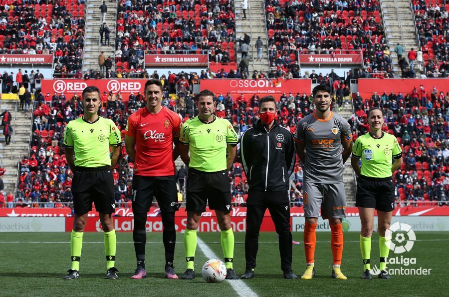  Figueroa Vázquez expulsó a Ilaix Moriba