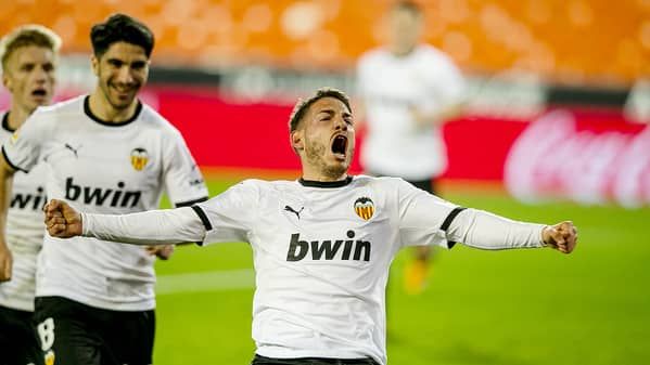 Manu Vallejo celebra su gol ante el Celta