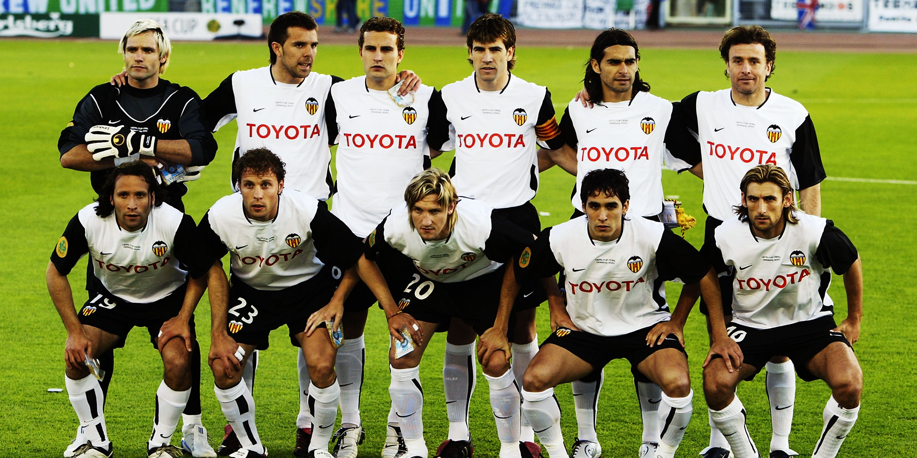  Once titular del Valencia CF 2004, año del doblete Liga y UEFA