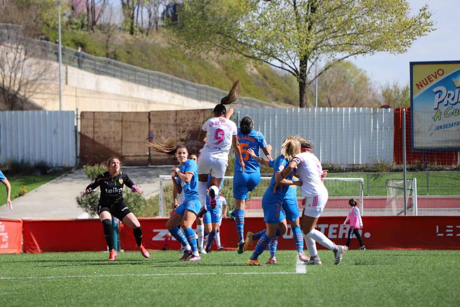 Parón en seco a la racha del VCF Femenino en Madrid (1-0)
