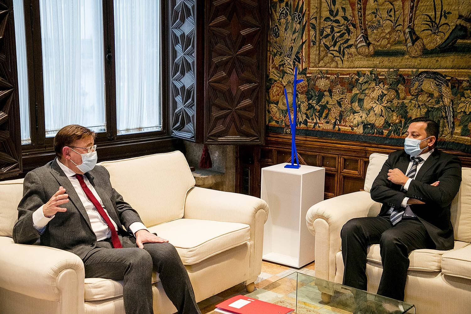  Reunión Ximo Puig, Anil Murthy y Joey Lim