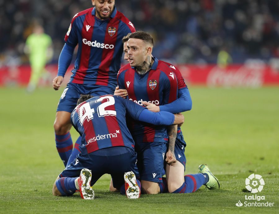  Roger celebra el 2-0