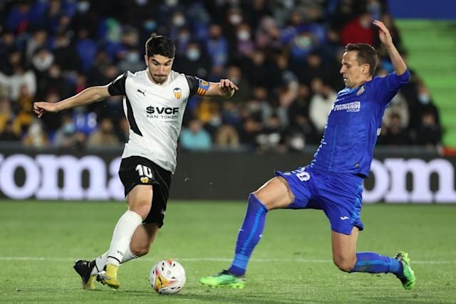  Soler, capitán del Valencia CF, ante el Getafe