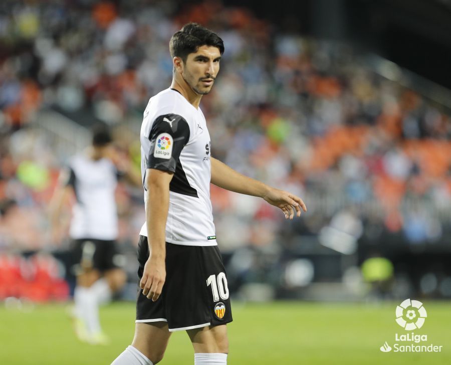  Soler y en la foto en un encuentro de LaLiga Santander, pendientes de renovar