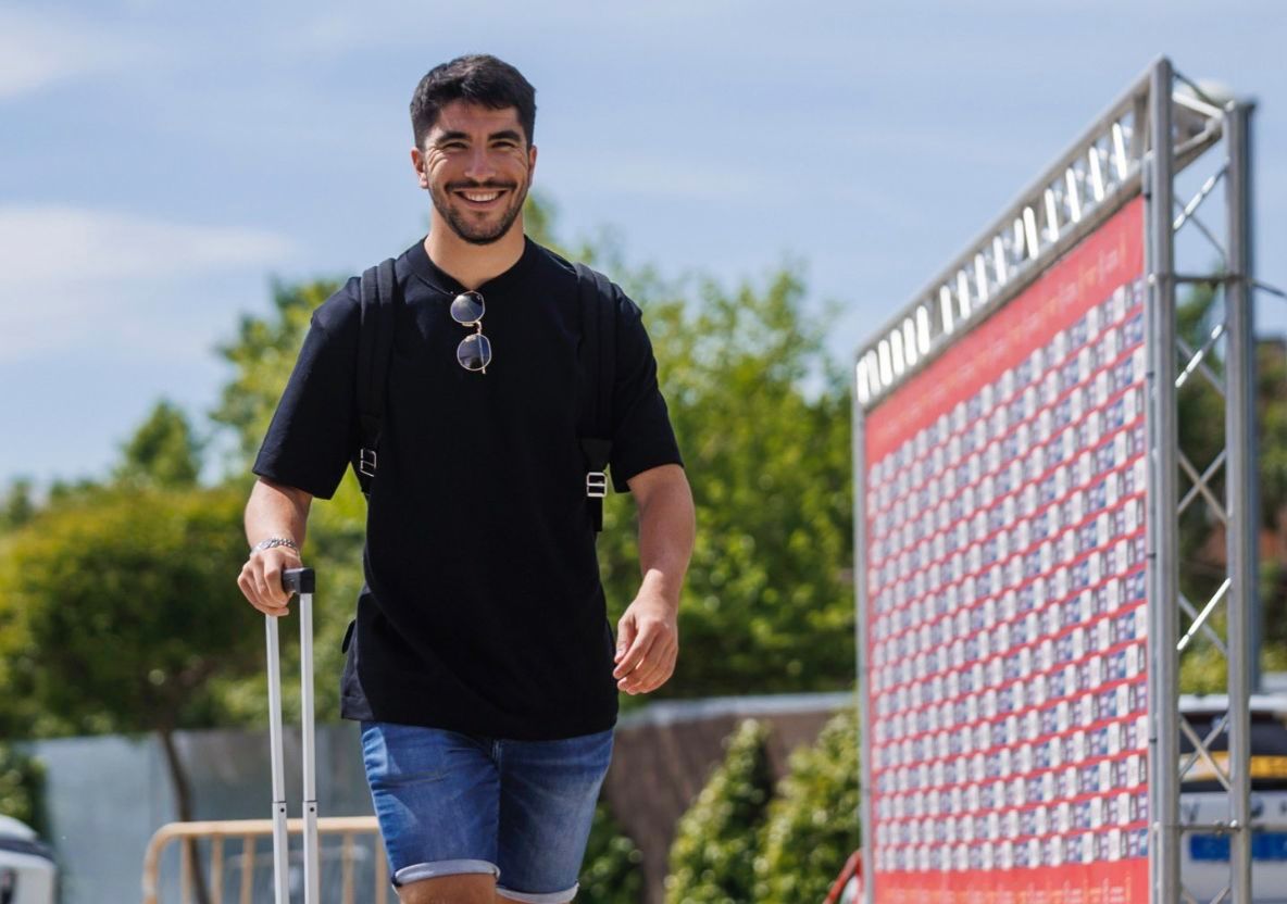  Soler ya está listo para cruzarse con Guedes y Cömert