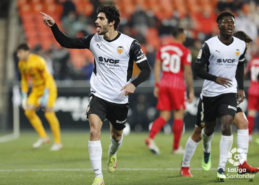  Guedes celebra su tanto en el Valencia CF-Sevilla FC.