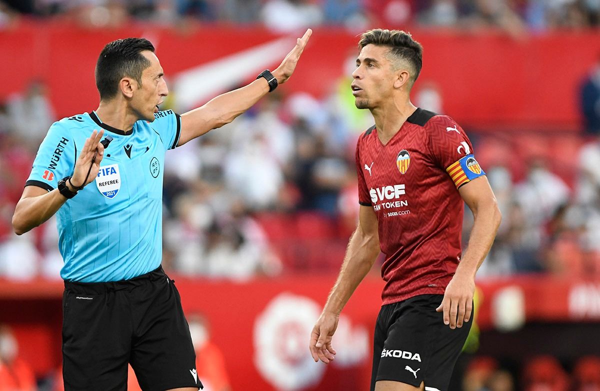  Paulista protesta una acción ante Sánchez Martínez.