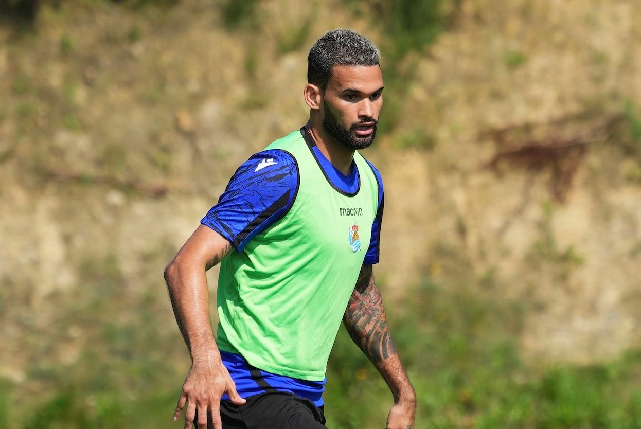  Willian José