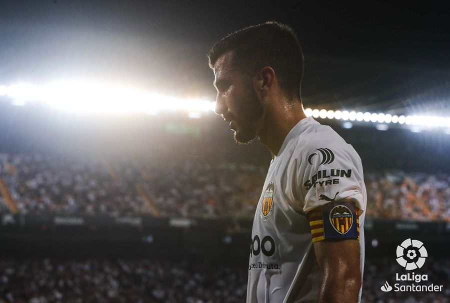  José Luis Gayà durante el Valencia-Barcelona.