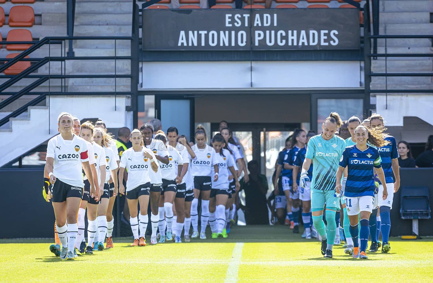  Remontada de corazón del VCF Femenino ante la Real Sociedad