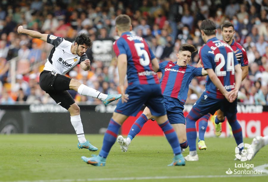 Gonçalo Guedes en el Valencia-Levante