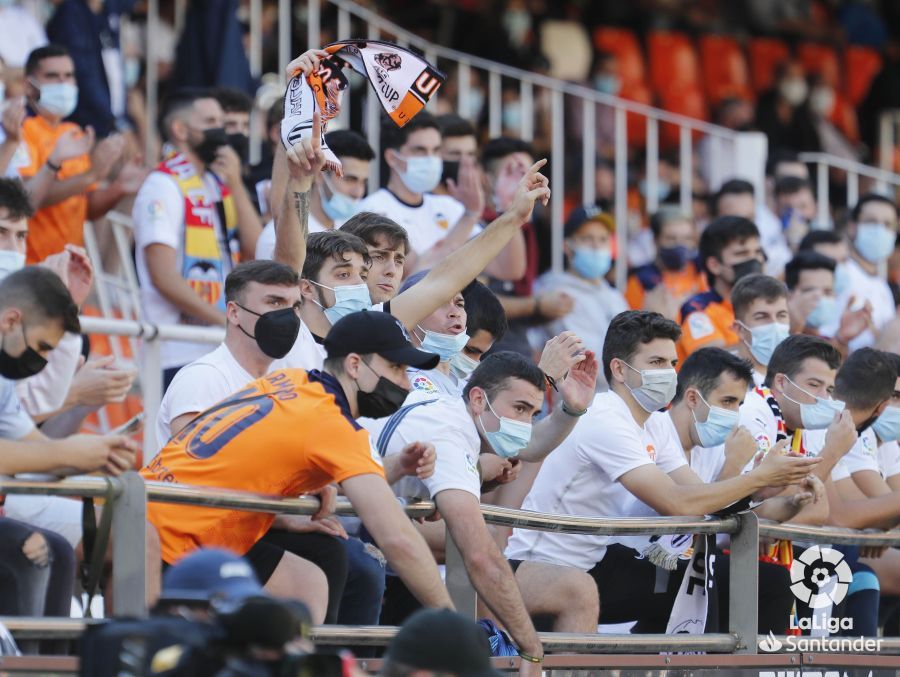  Afición en Mestalla ante el Mallorca