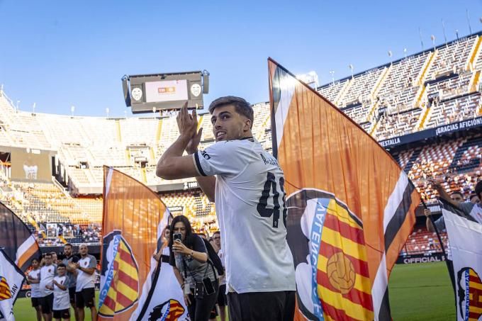  Alberto Marí en la presentación