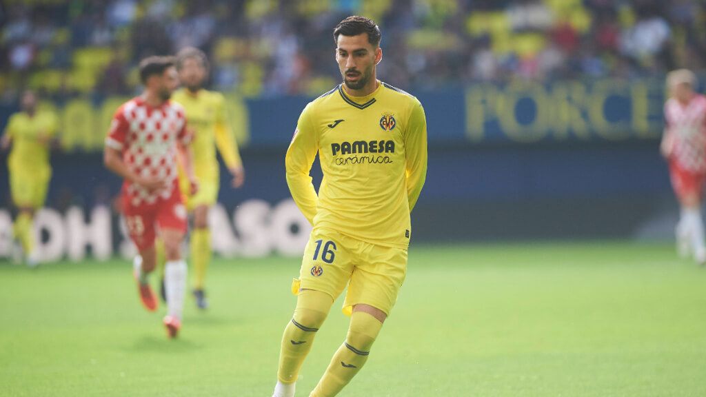 Álex Baena durante un partido con el Villarreal (Fuente: Cordon Press)
