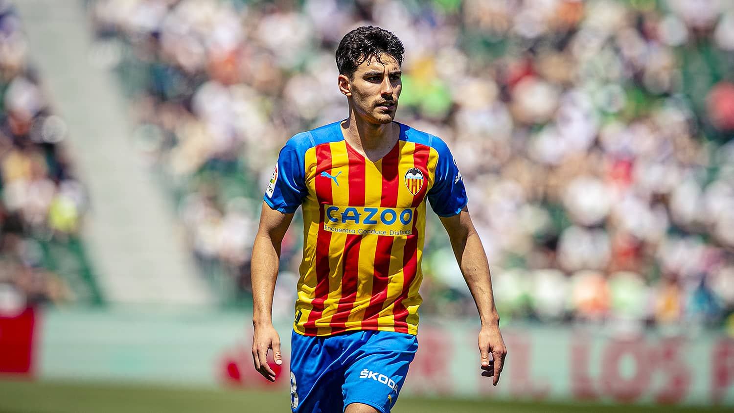  André Almeida, ante el Elche.
