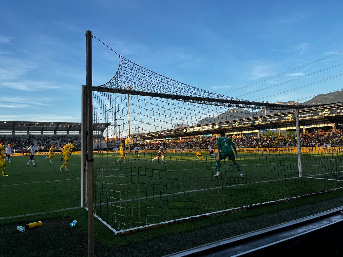  Borussia-Valencia, instante previo al 1-3