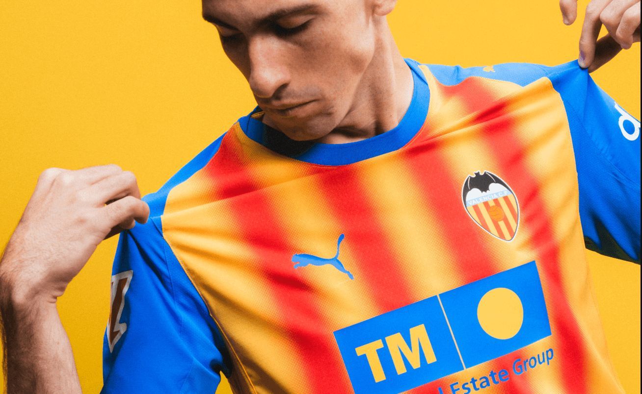 Camiseta Senyera Valencia CF 2025-2026