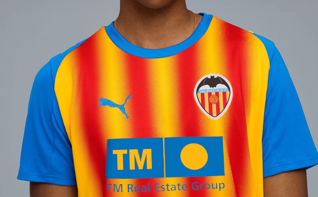  Camiseta Senyera Valencia CF temporada 2025-26-