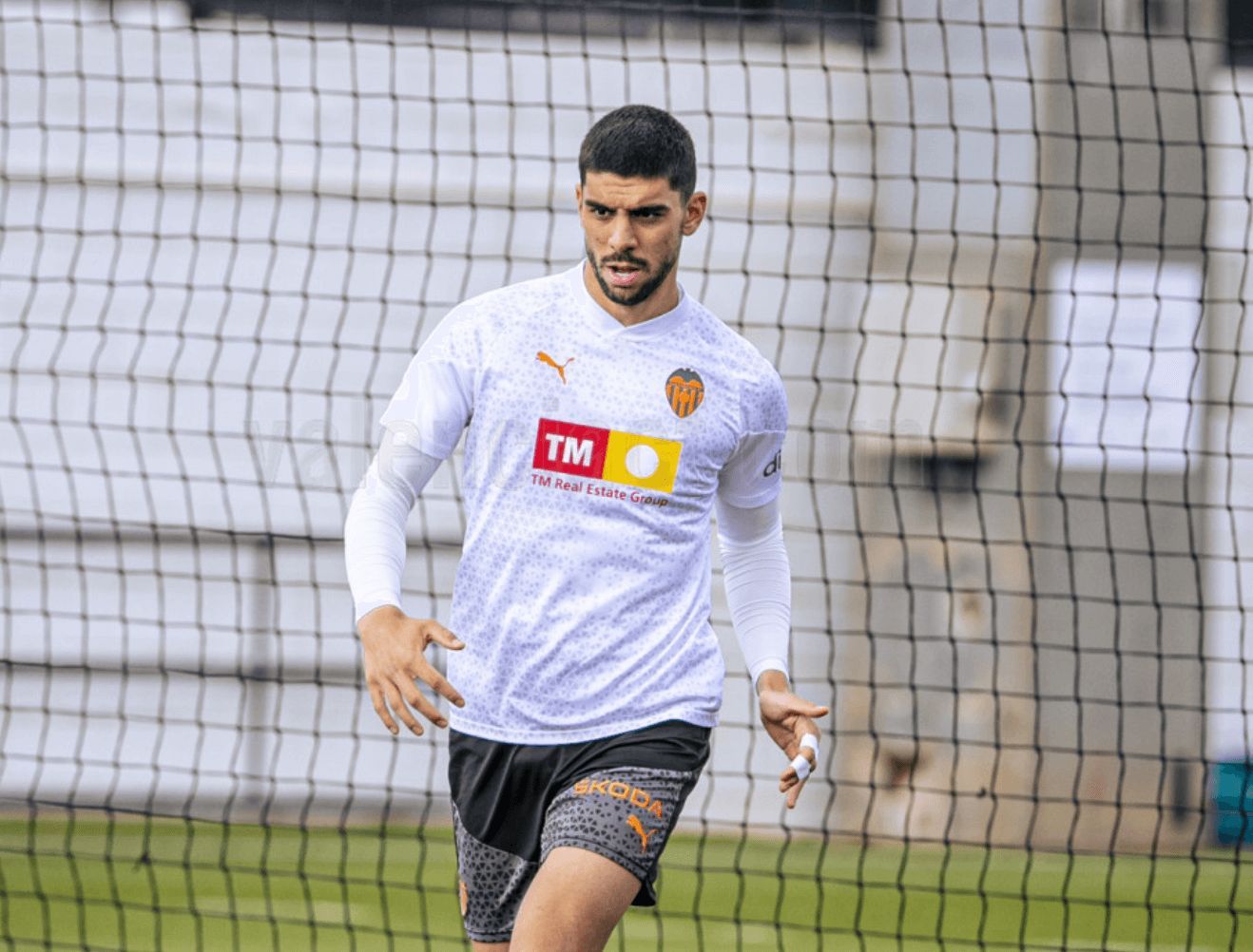 Cenk fue uno de los jugadores del Valencia CF que acudió a Paterna