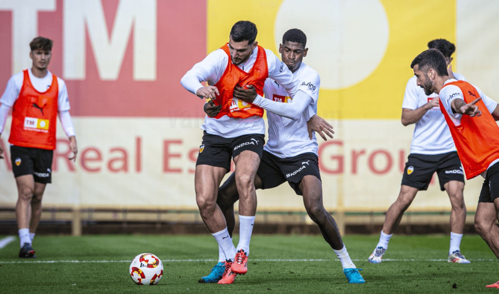  Rafa Mir en Paterna pelea con Mosquera