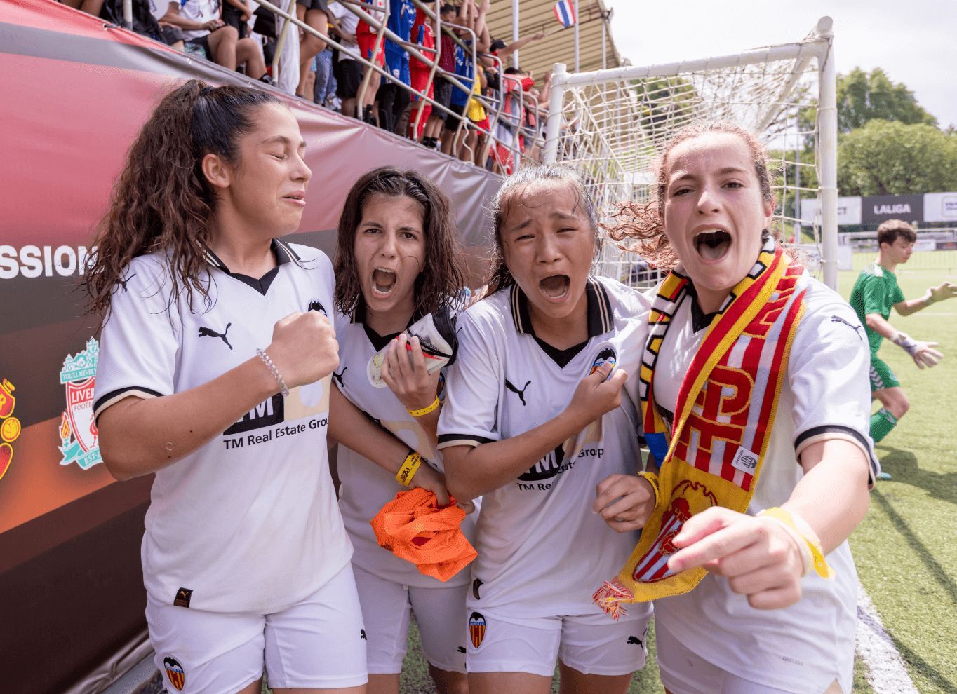 Los cadetes del Valencia CF regresan al país de Peter Lim y Kiat Lim