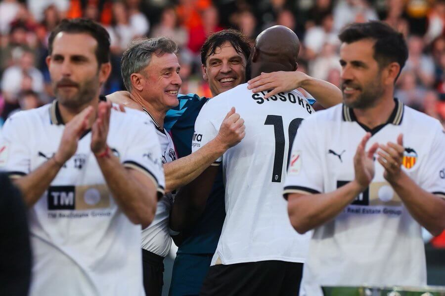 Carboni en el partido de Leyendas del Triplete