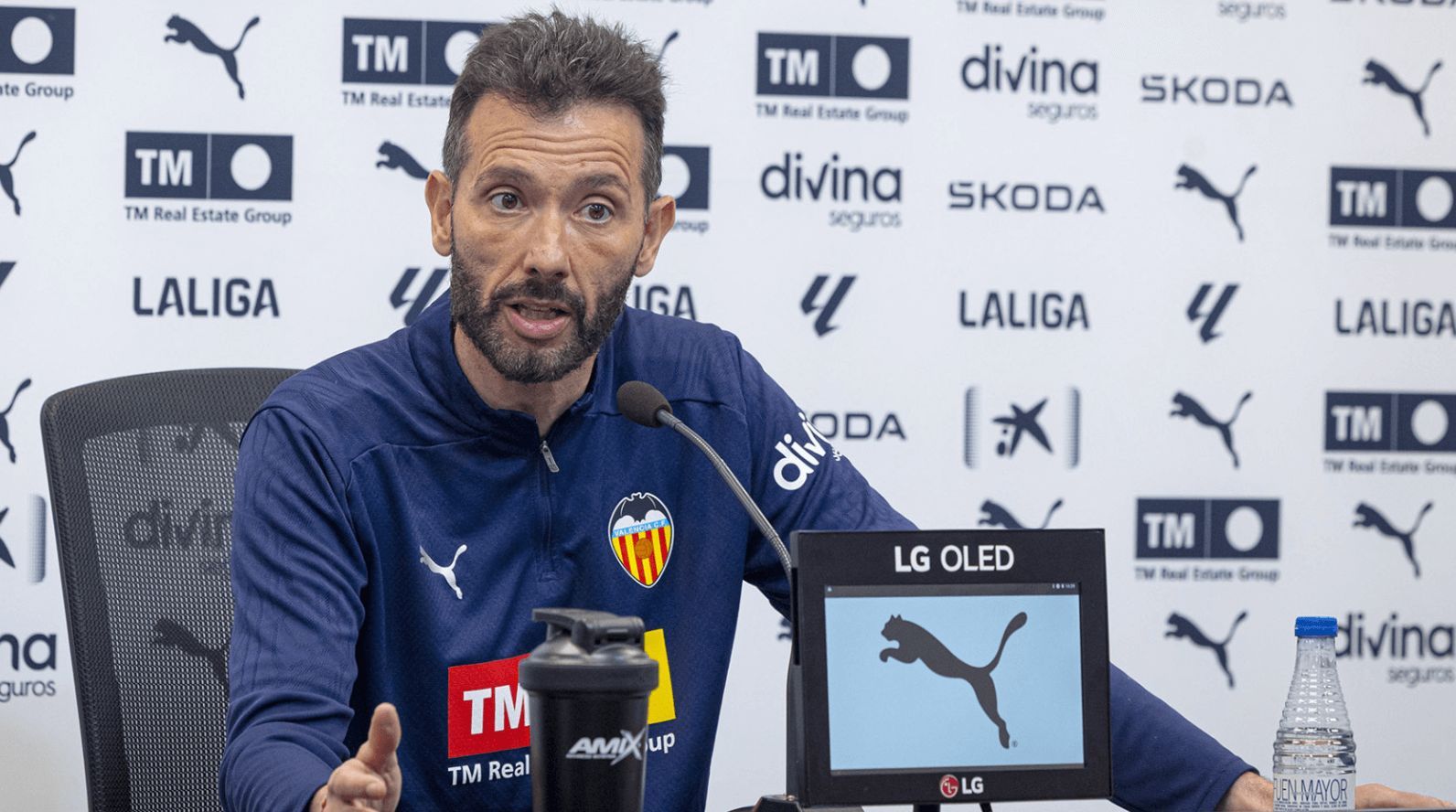  Carlos Corberán en sala de prensa hoy