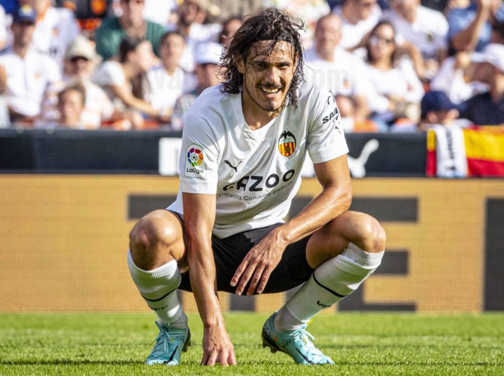 Cavani en el partido ante el Elche CF.