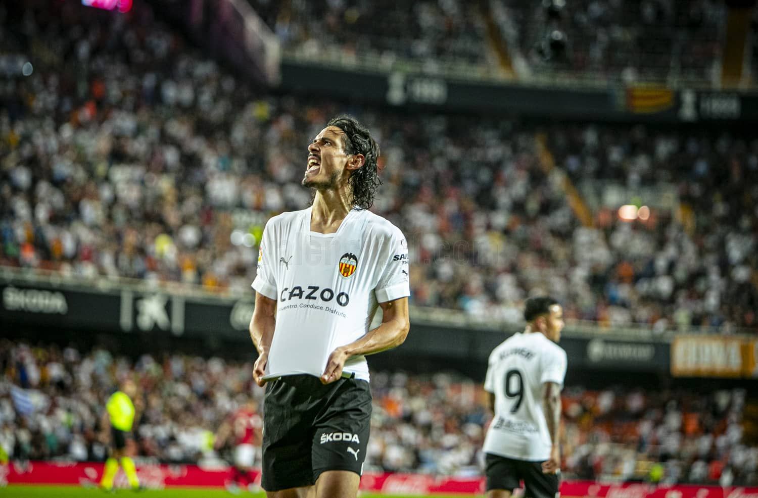  Cavani será titular ante el Almería