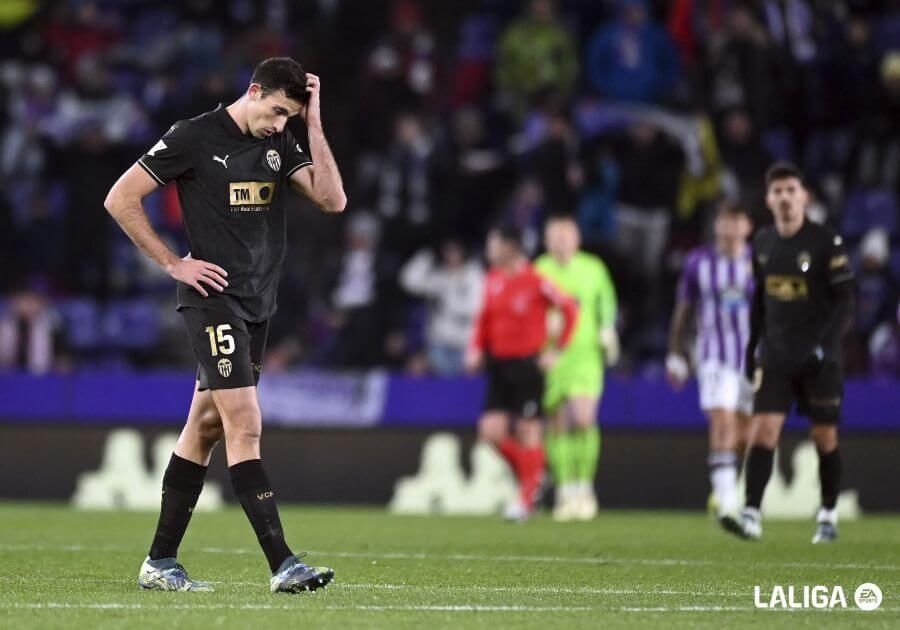  César Tárrega, ante el Real Valladolid.