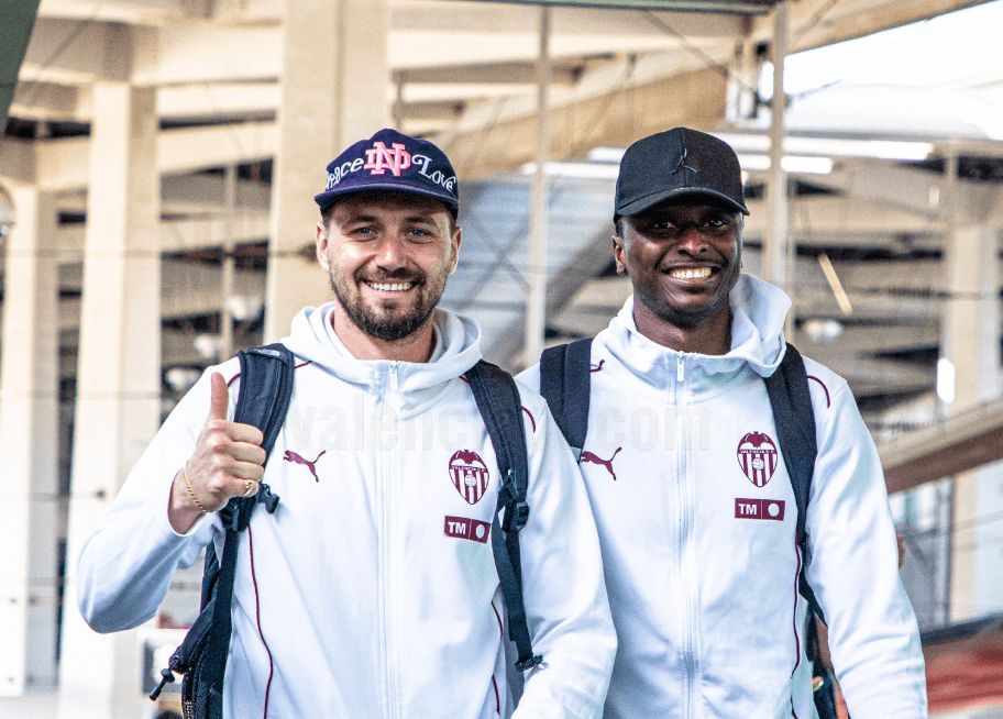 Convocatoria del Valencia CF en el tren
