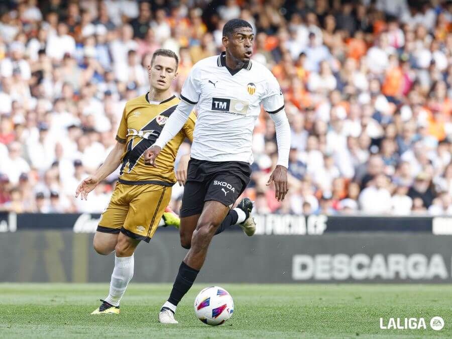 Cristhian Mosquera, integrante de la plantilla del Valencia CF 2024-2025