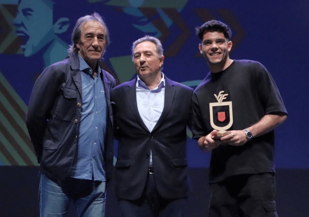 El Valencia CF arrasa en la gala más emotiva de la Federación Valenciana