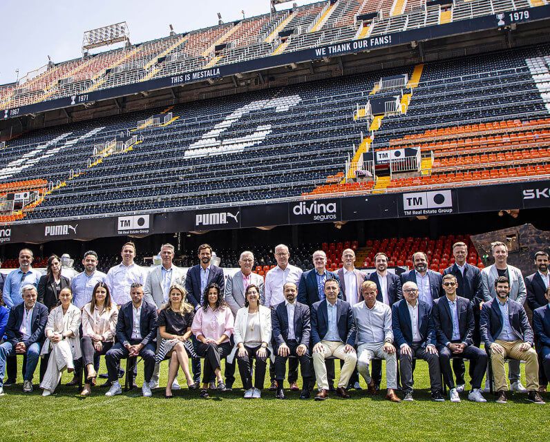 El Valencia CF muestra el Nou Mestalla a la élite europea