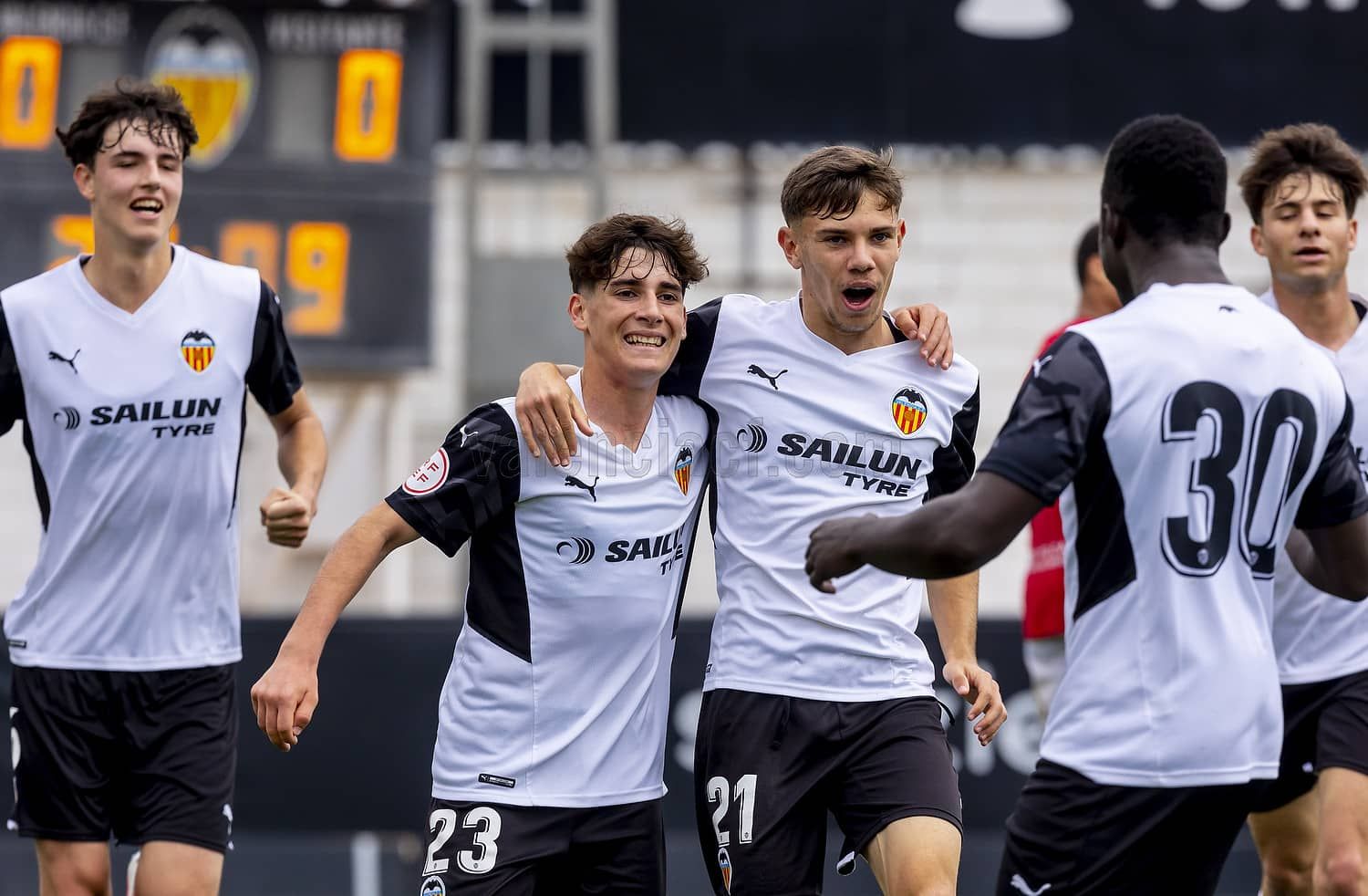  El VCF Juvenil se cruza con el siempre complicado Barça en su camino hacia el título