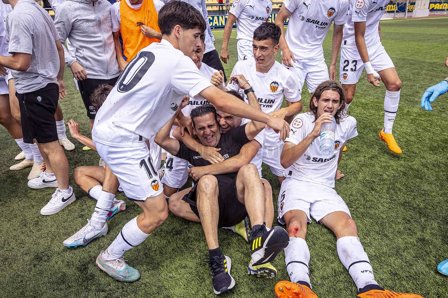  Yarek o Martín Tejón, joyas del VCF Juvenil A.