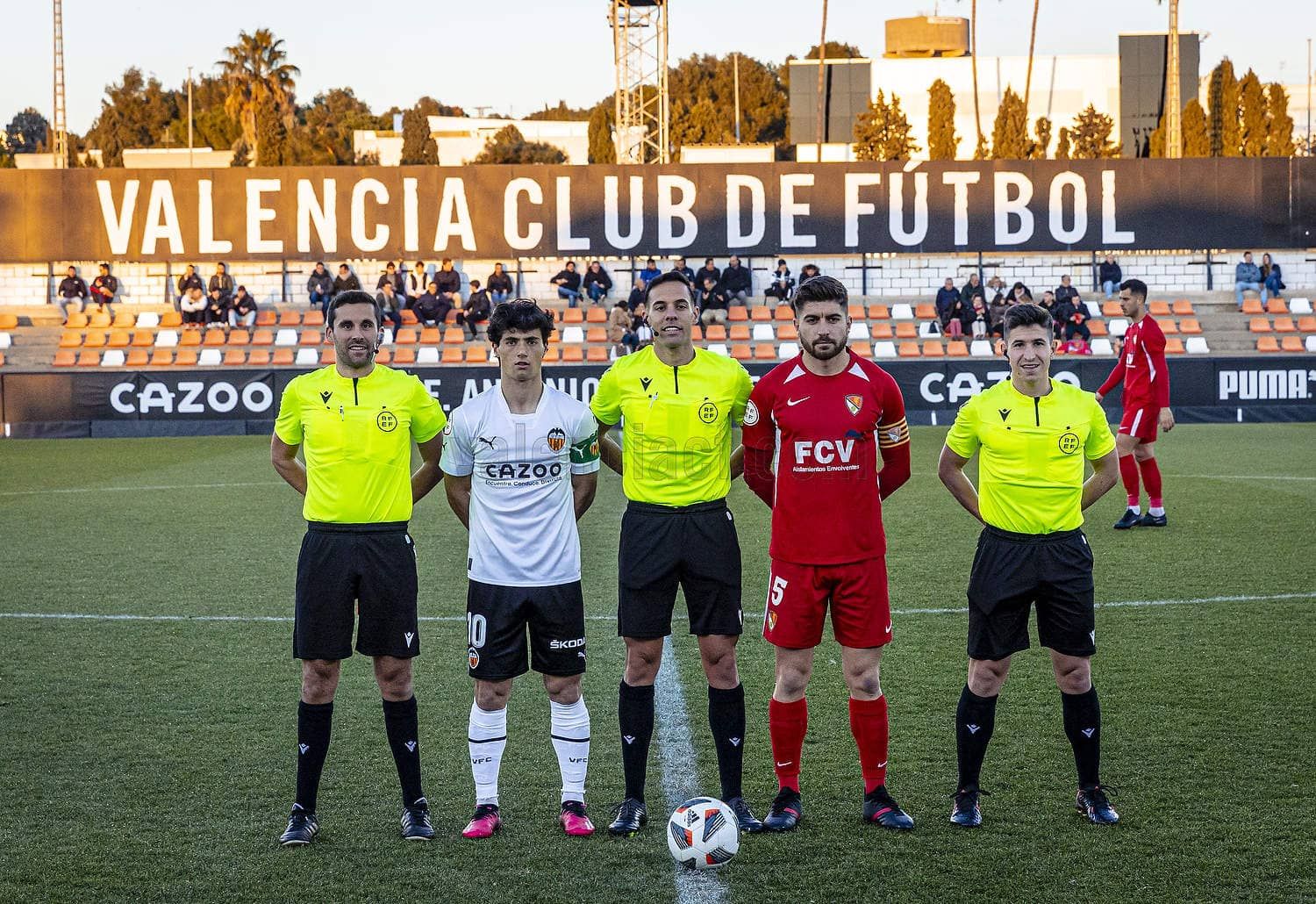  El VCF Mestalla empate ante el Terrasa FC.